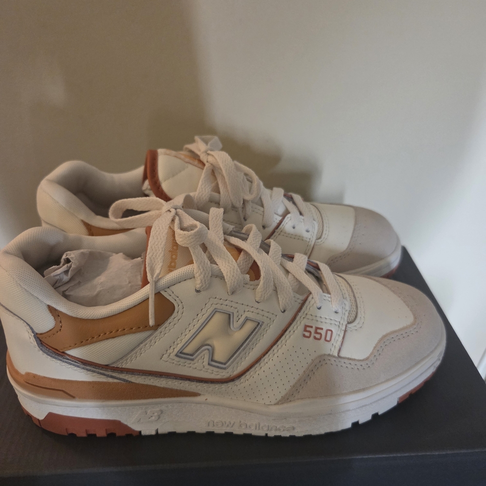 New Balance Off-White and Brown Sneakers. Worn Once! Excellent Pre-owned Cond. - Picture 2 of 5